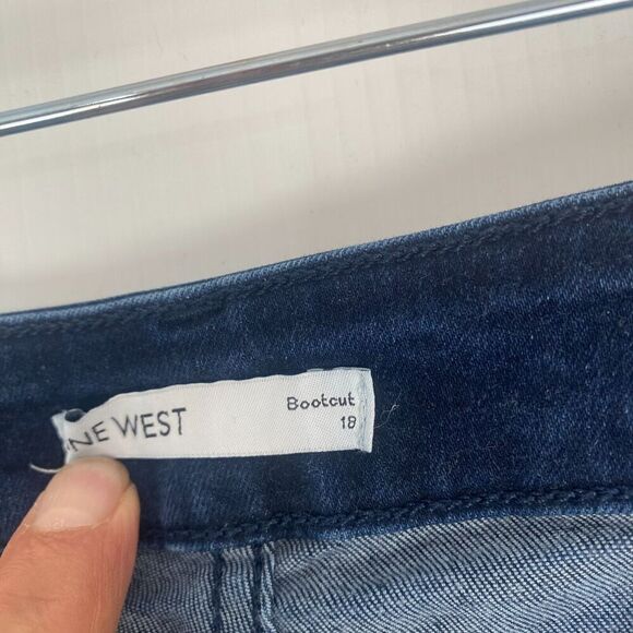 Nine West Jeans Bootcut Denim Women's Size 18 Blue 5-Pocket Mid Rise Medium Wash - Picture 14 of 16